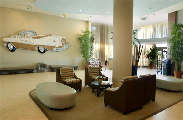 Howard Johnson Plaza Miami Beach North エクステリア 写真